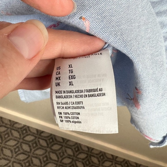 American Eagle Mens Button Down Shirt Size XL Blue Flamingo‎ Short Sleeve Oxford - Picture 7 of 12